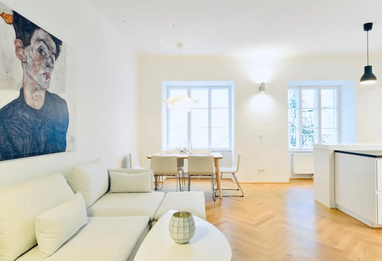 Fantastic 3-Bedroom-Apartment In Wien Mitte Apartment