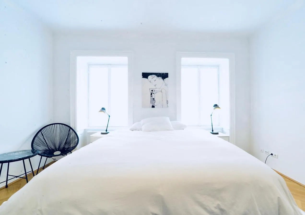 Fantastic 3-Bedroom-Apartment In Wien Mitte Austria